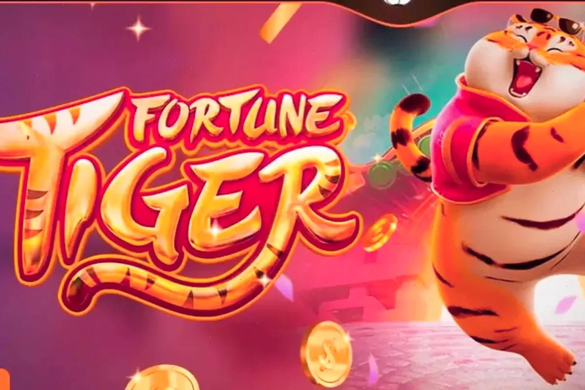 မြန်မာ Esports ပြိုင်ပွဲ MLBB team ကစားနေသောမြင်ကွင်း